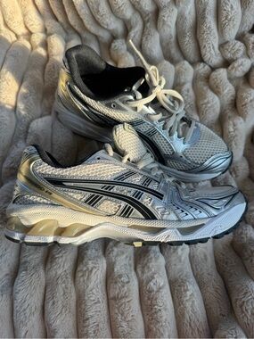 Asics gel-kayano 14